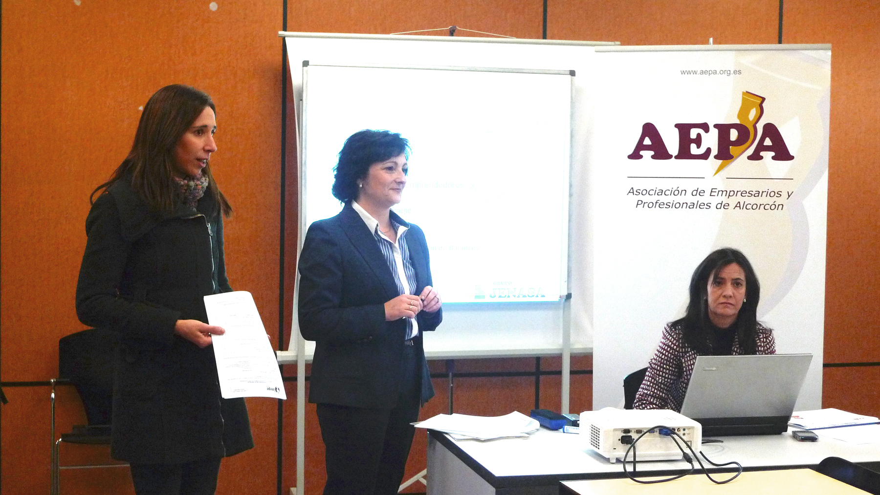 Taller AEPA en las instalaciones de IMEPE sobre la actualización de Balances Taller AEPA en las instalaciones de IMEPE sobre la actualización de Balances