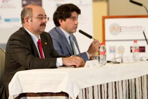 Jesús Navarro, presidente de AEPA y David Pérez, alcalde de Alcorcón