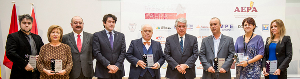 Premiados en la III Edición de los premios AEPA en 2013. De izquierda a derecha: Imagen 4D, Lyan, Jesús Navarro (presidente AEPA), David Pérez (Alcalde Alcorcón), Luis Martí Mingarro, Arturo Fernández (Presidente CEIM), Restaurante Alardos, Alcorwork y Letusa.