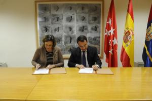 Alcalde de Móstoles, Daniel Ortiz, y la Decana del Ilustre Colegio de Abogados de Madrid, Sonia Gumpert.